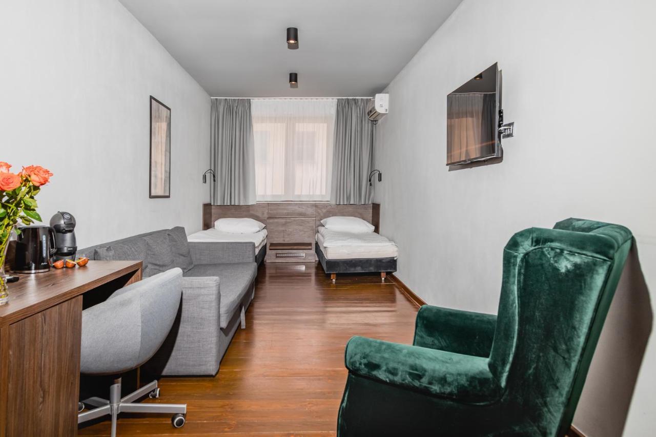 The Old Townhouse II Aparthotel Krosno Buitenkant foto