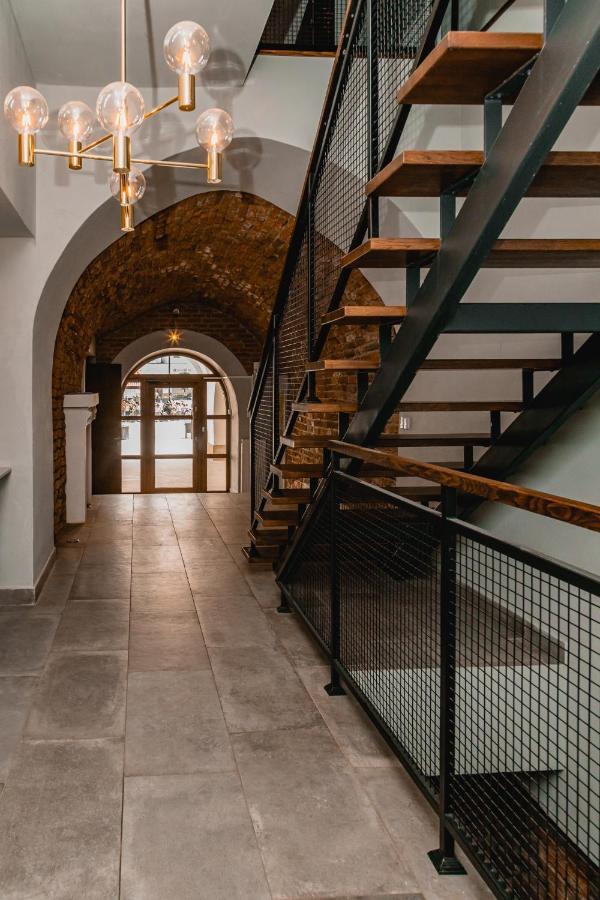 The Old Townhouse II Aparthotel Krosno Buitenkant foto