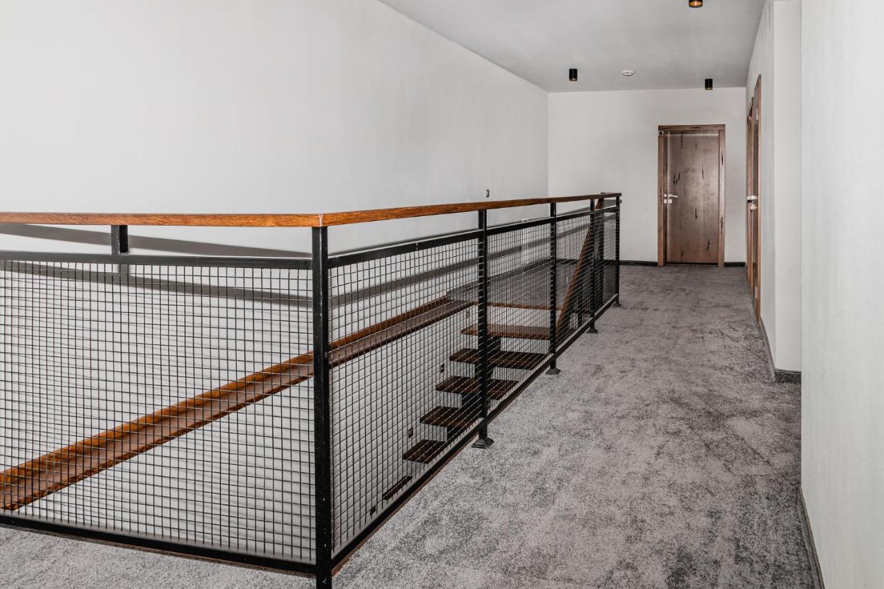 The Old Townhouse II Aparthotel Krosno Buitenkant foto